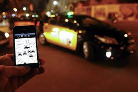 Uso de aplicaciones para pedir taxi en Almería