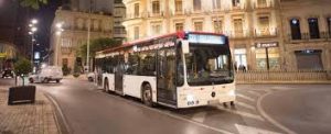 Alternativas al taxi en estación de tren de Almería